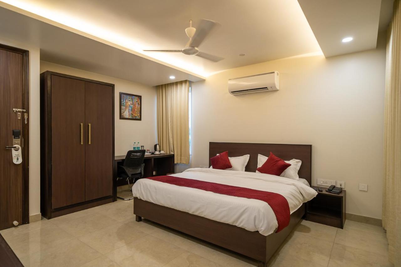 Hotel Sheerha Royal Residency-Near Jaipur Airport Exterior foto